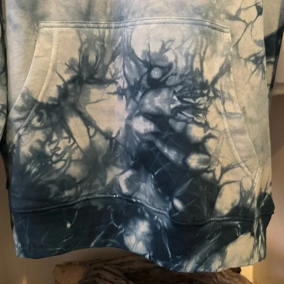 Original Paperbacks  Tie-dye hoddie in blue - Picture 4 of 10